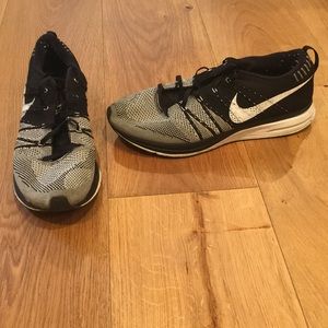 Nike fly knit trainers